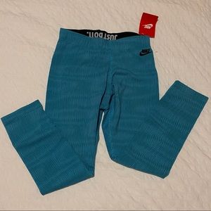 ♥️ Nike crop pants